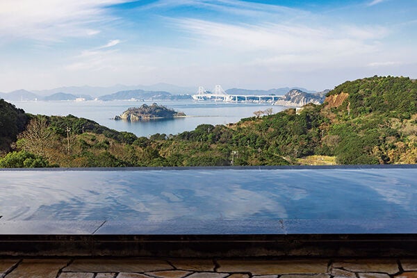 休暇村南淡路で食す「3年とらふぐ」のご昼食【垂水・名谷出発】3